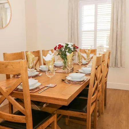 Hazeldene 度假居 惠特比