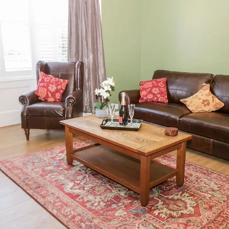 Hazeldene * ウィットビー