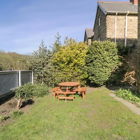 Hazeldene Уитби